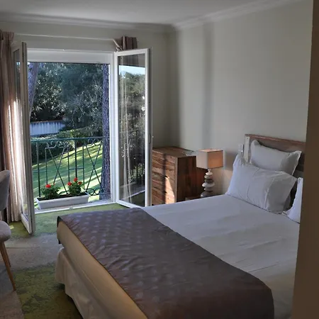 Hotel The Originals Résidence De Rohan 3*