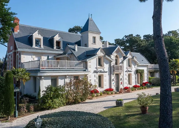 Hotel The Originals Résidence De Rohan