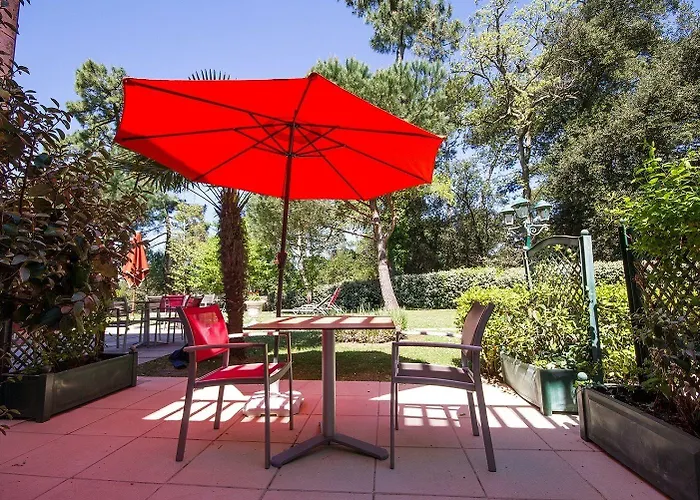 Hotel The Originals Résidence De Rohan Vaux-sur-Mer