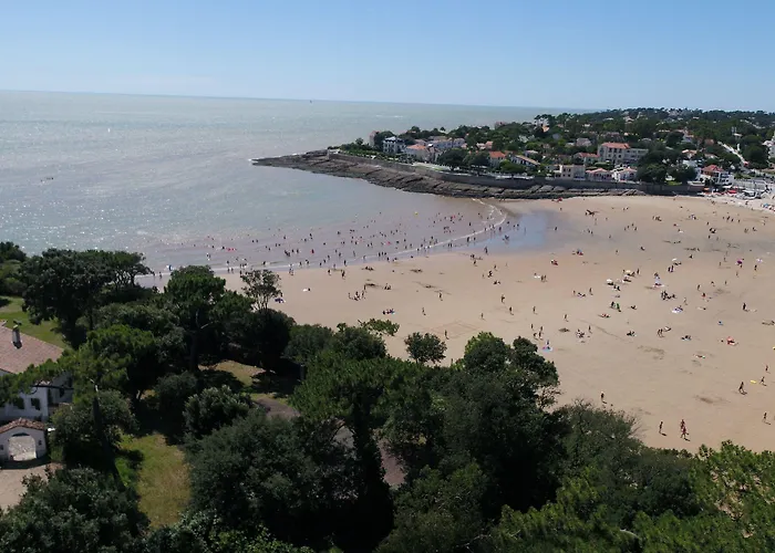 Hotel The Originals Résidence De Rohan 3*