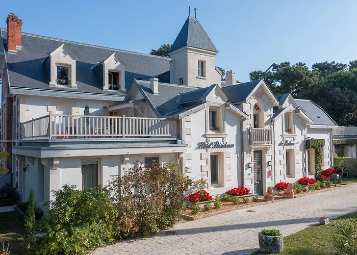 Hotel The Originals Résidence De Rohan Vaux-sur-Mer