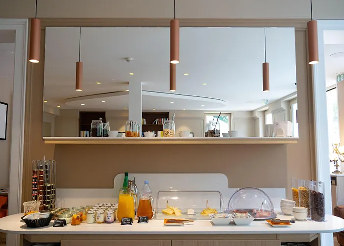 Hotel The Originals Résidence De Rohan