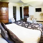 Hotel The Originals Résidence De Rohan