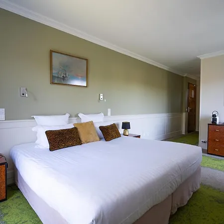 Hotel The Originals De Rohan